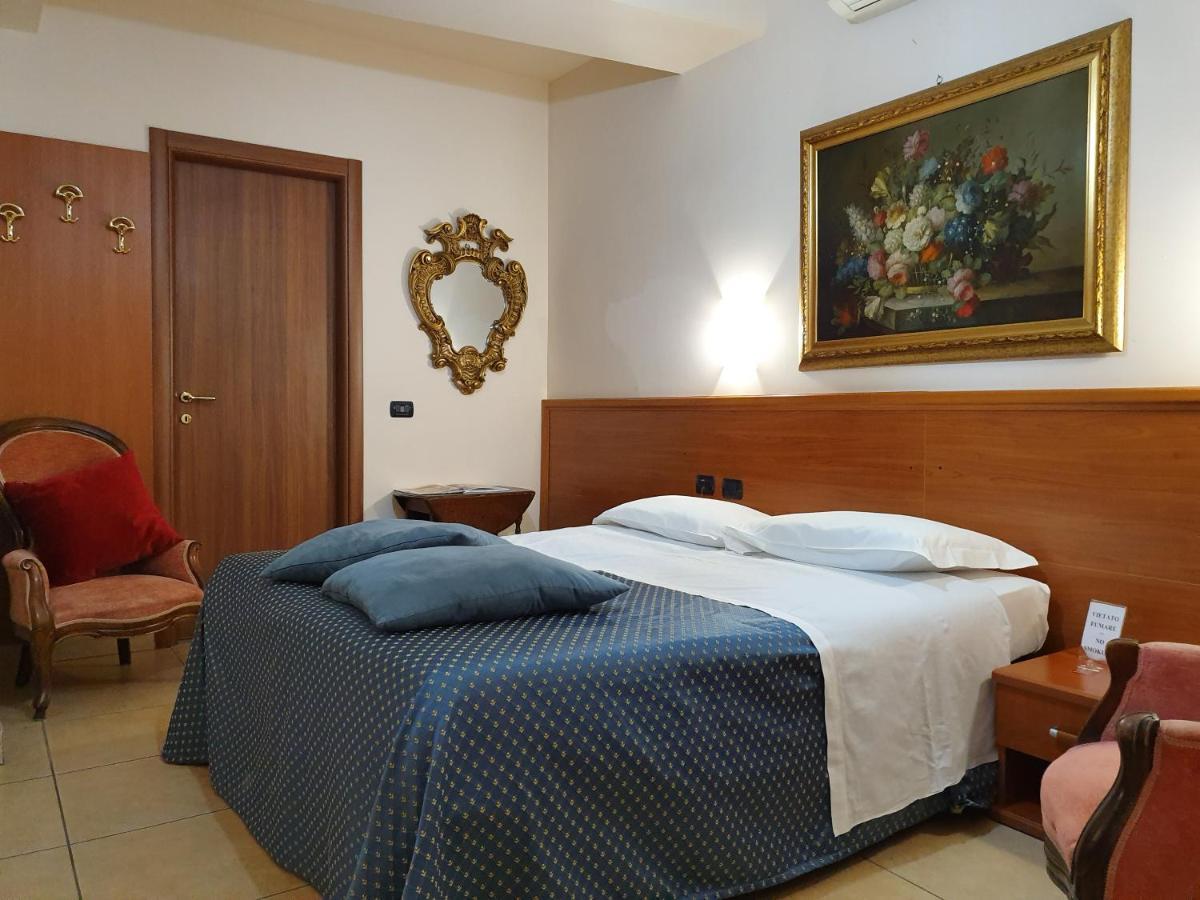 Hotel San Giorgio Bergamo Ngoại thất bức ảnh